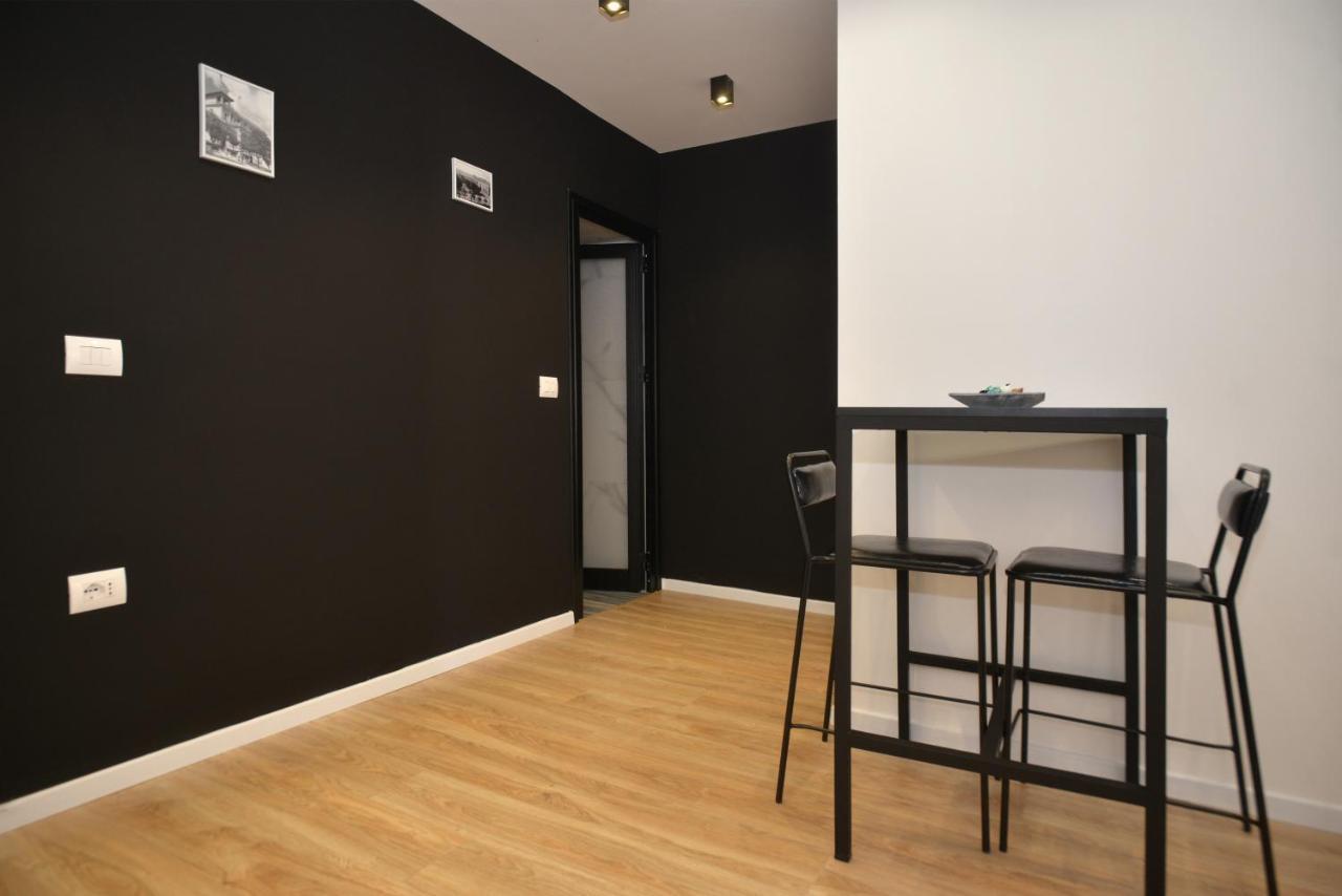 Tirana Central Apartments Bagian luar foto