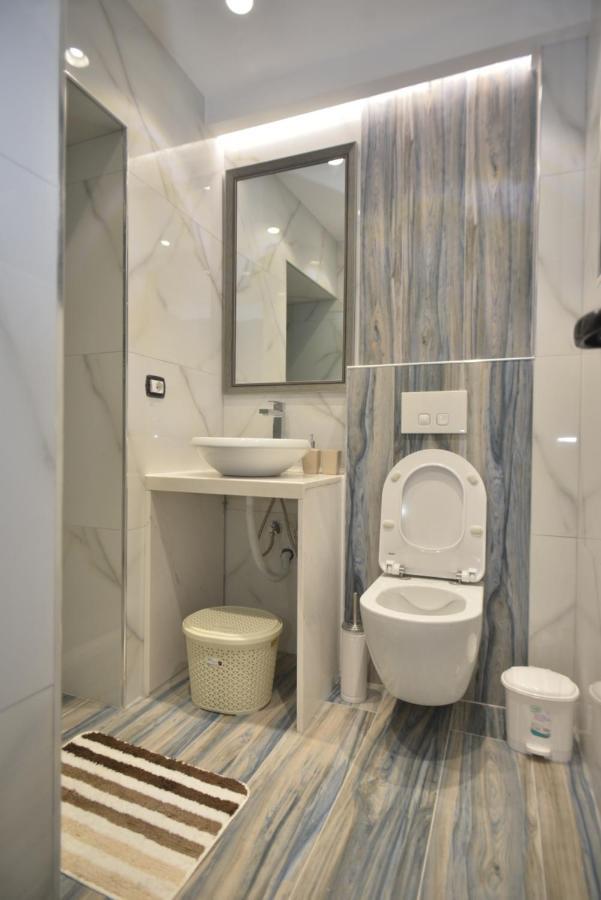 Tirana Central Apartments Bagian luar foto