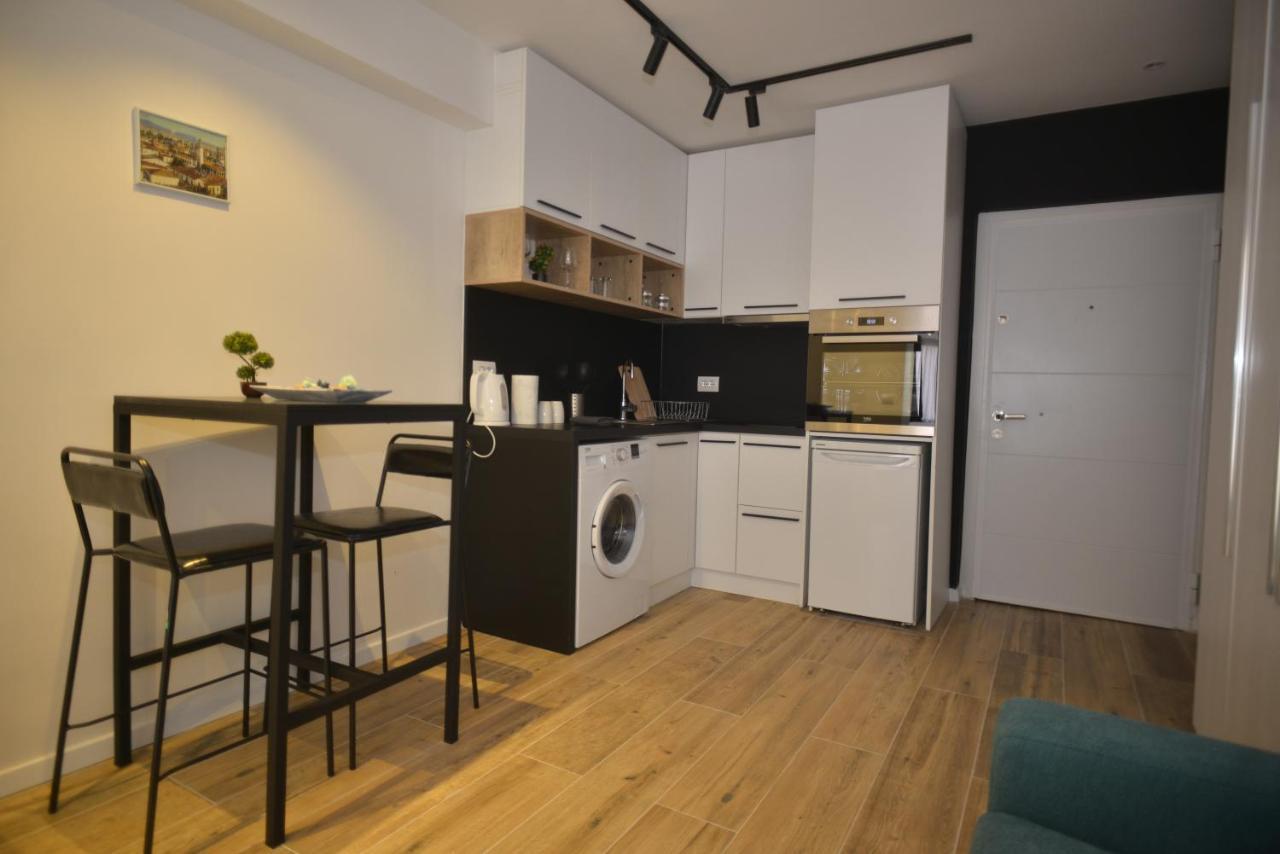 Tirana Central Apartments Bagian luar foto