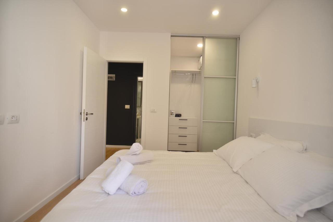 Tirana Central Apartments Bagian luar foto