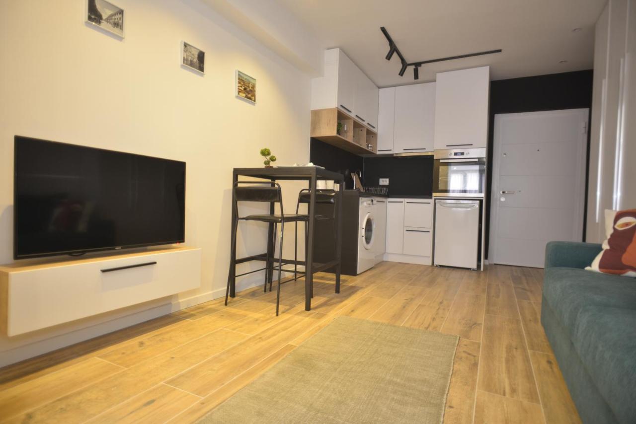 Tirana Central Apartments Bagian luar foto